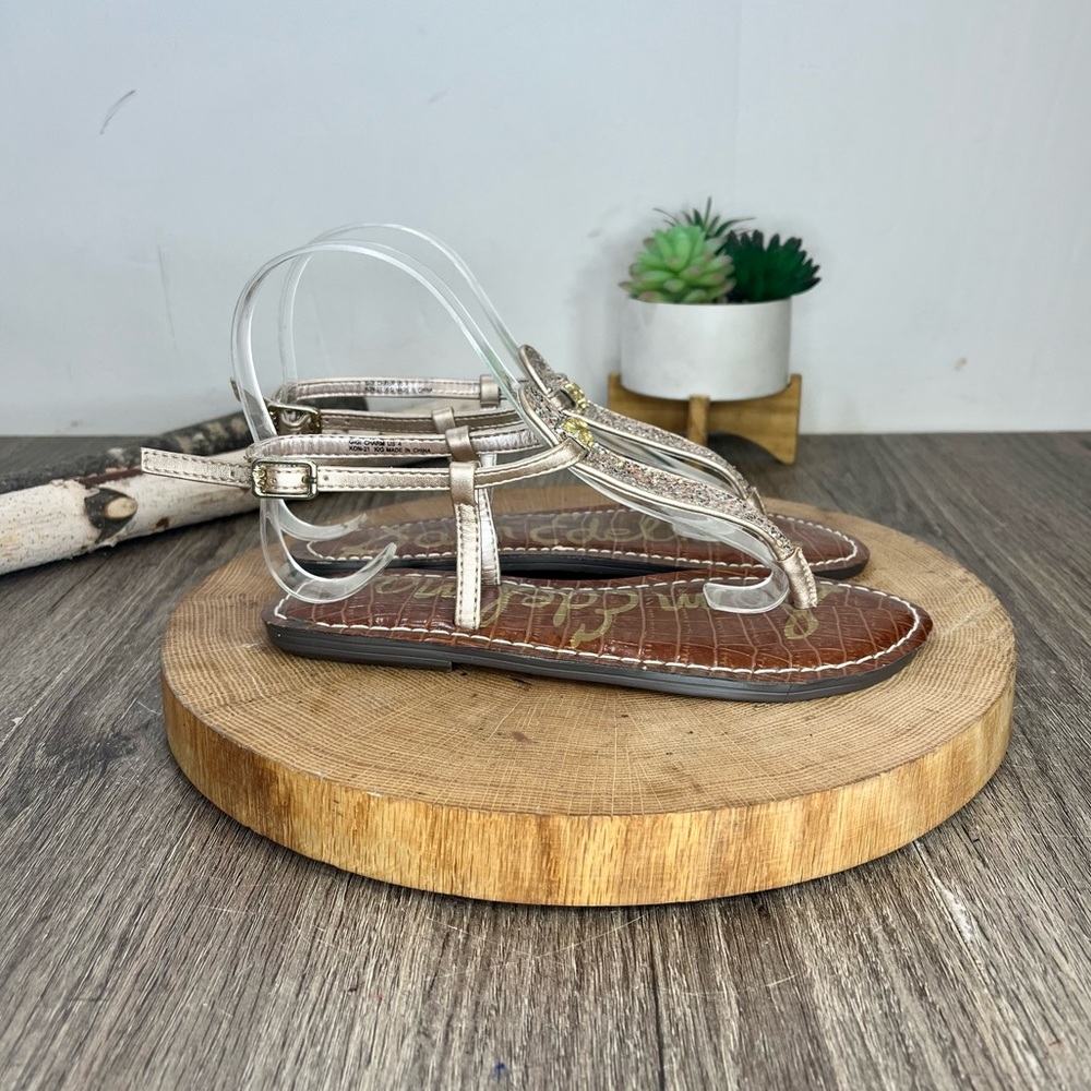 *NWOB Sam Edelman | Gigi Charm GLlitter T-strap Sandals Size 4 Big Girl